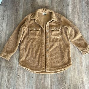 Universal Thread Teddy Shacket